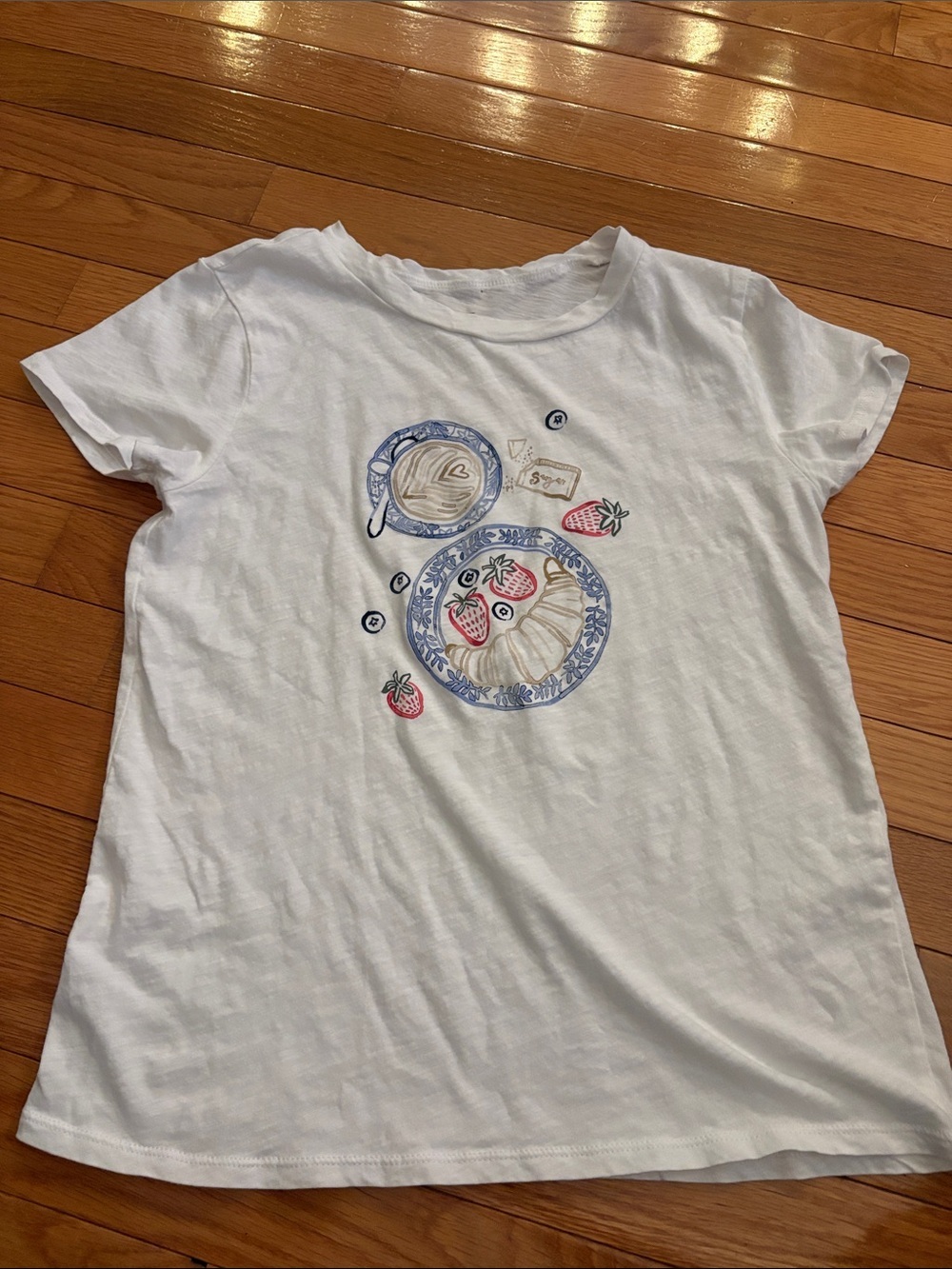 LOFT White Short-Sleeve Tee with Blue Plate & Strawberry Motif